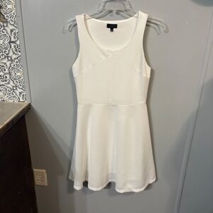 The Limited White Textured Sleeveless Fit &‎ Flare Skater Pleated Dress (XS)